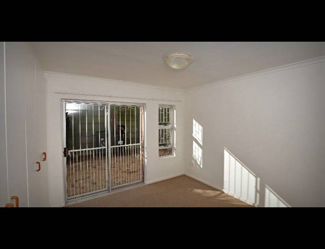 3 bed property to rent in UITZICHT